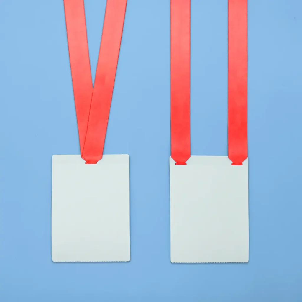 Clip-free eco-friendly Red RPET lanyards - Sustainable lanyards